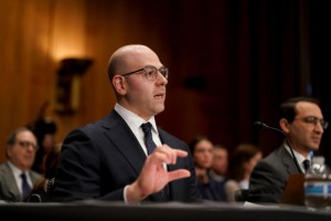 美联储理事米兰称需要继续降息 否则可能引发衰退风险