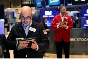 盘前：纳指期货涨0.45% Palantir涨近12%