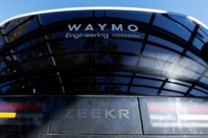 Waymo 旧金山系统故障引质疑：自动驾驶出租车应急能力遭拷问